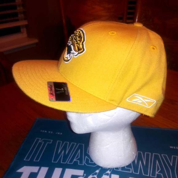 Jacksonville Jaguar Football Hat Cap - Picture 4 of 7